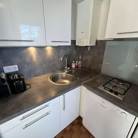 T2 Cabine, Rez-de-jardin, Parking, Lave-linge, Terrasse, Acces A 30m - Fr-1-702-16 Appartement *